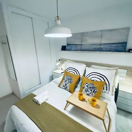 Апартаменты Luxury Dreams Downtown Торевьиа