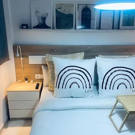 Апартаменты Luxury Dreams Downtown Торевьиа